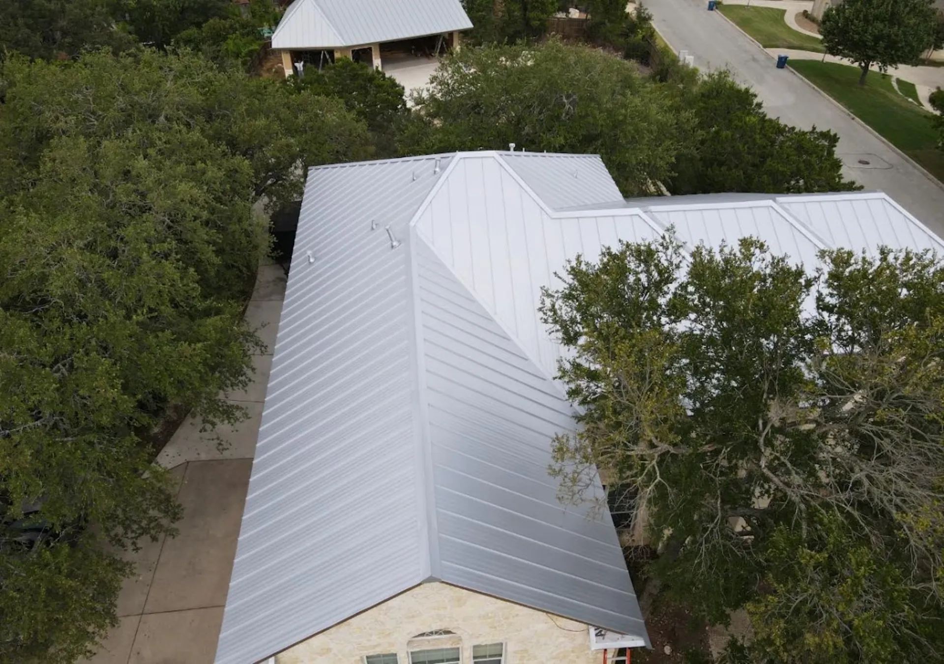 Metal Roof Repair in Huntertown, IN